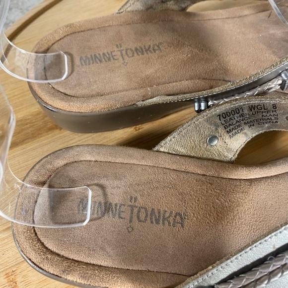 Minnetonka Gold leather Thong Sandal Slip On Women's Size  8 Rope & Silver. - Picture 6 of 9